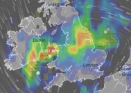 英国气象局发出强烈风暴警告，准确日期的天气图变成了可怕的红色